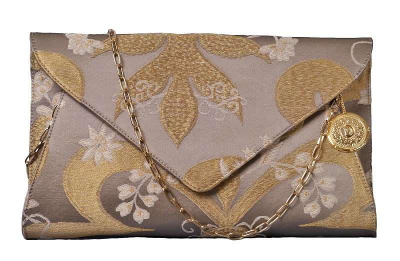 AbruzzoStore's tweet photo. #AbruzzoStore si tinge di rosa!#Borse ed #Accessori.  #bags #luxury #madeinitaly #Gold https://t.co/teTzACzKPw https://t.co/D4HPzy45xu