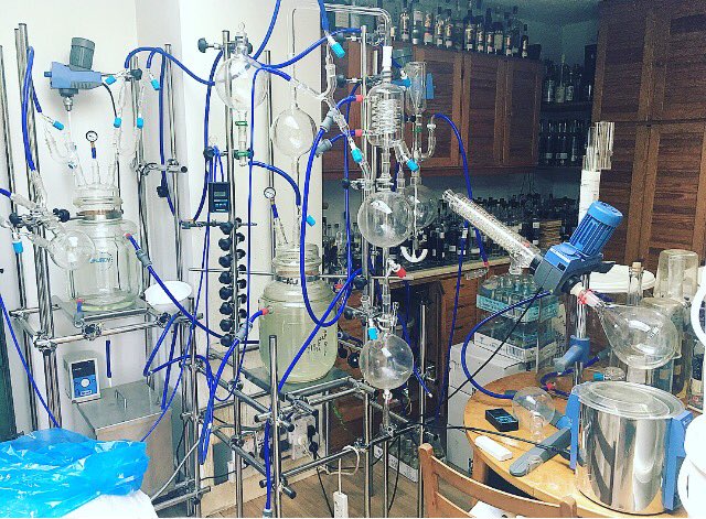 ClaudFeverTree's tweet image. Thank you @SacredGin &amp;amp; @SacredRachel for having us &amp;amp; for the present! #xmaspudgin #vapourdistilling #gin