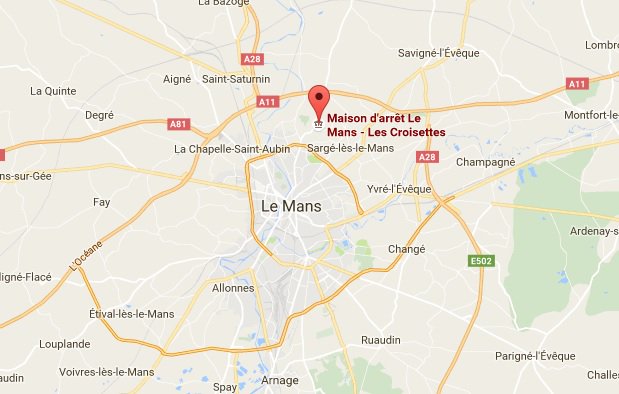 CNEWS's tweet image. Une prise d'otages est en cours à la maison d'arrêt du Mans (préfecture)