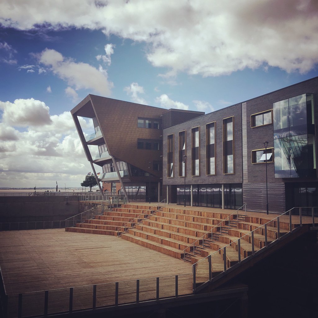 jfconno's tweet photo. The amazing @thedockhull and @C4Dihull by @Wykeland https://t.co/PLQHHmXyiU