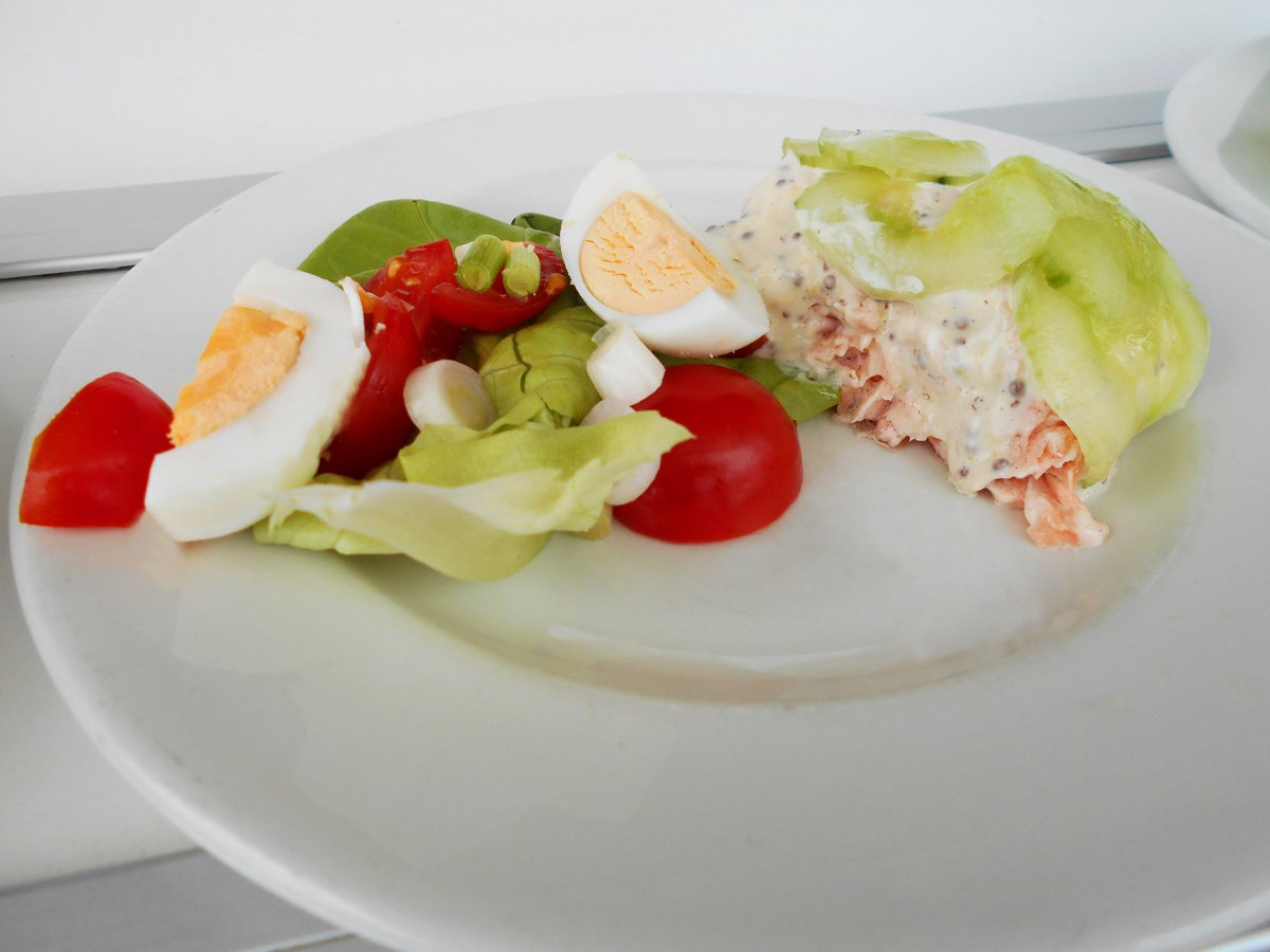 We can also do 'posh'. Weddings, christenings and other events catered for.