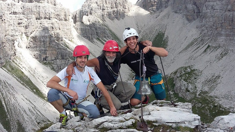 CoronaMauro's tweet photo. ieri sul Campanile di Val Montanaia! è sempre bello arrivare in cima a  questa torre di roccia. https://t.co/kMXQ6bJQPY