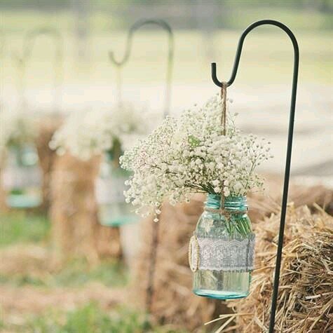 littlepieceire's tweet photo. Beautiful #gardenwedding set up .
#winourwedding 
#irishwedding 🍀 https://t.co/itZe8g7T26 https://t.co/brzrYml6BZ