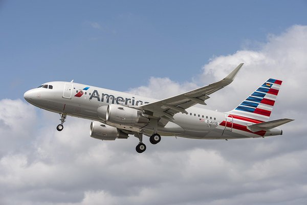 TrafalgarKory's tweet photo. US airfares are the cheapest they've been since 2010 https://t.co/eUFNyyRXuZ https://t.co/oxa5QxEWXc