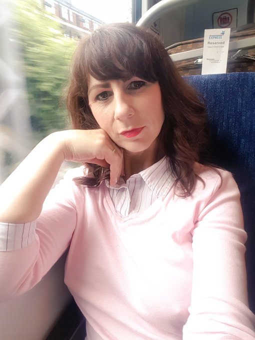 Edinburgh bound finally! Stockings gone! Trains packed! But at least I don't have to walk home lol..be