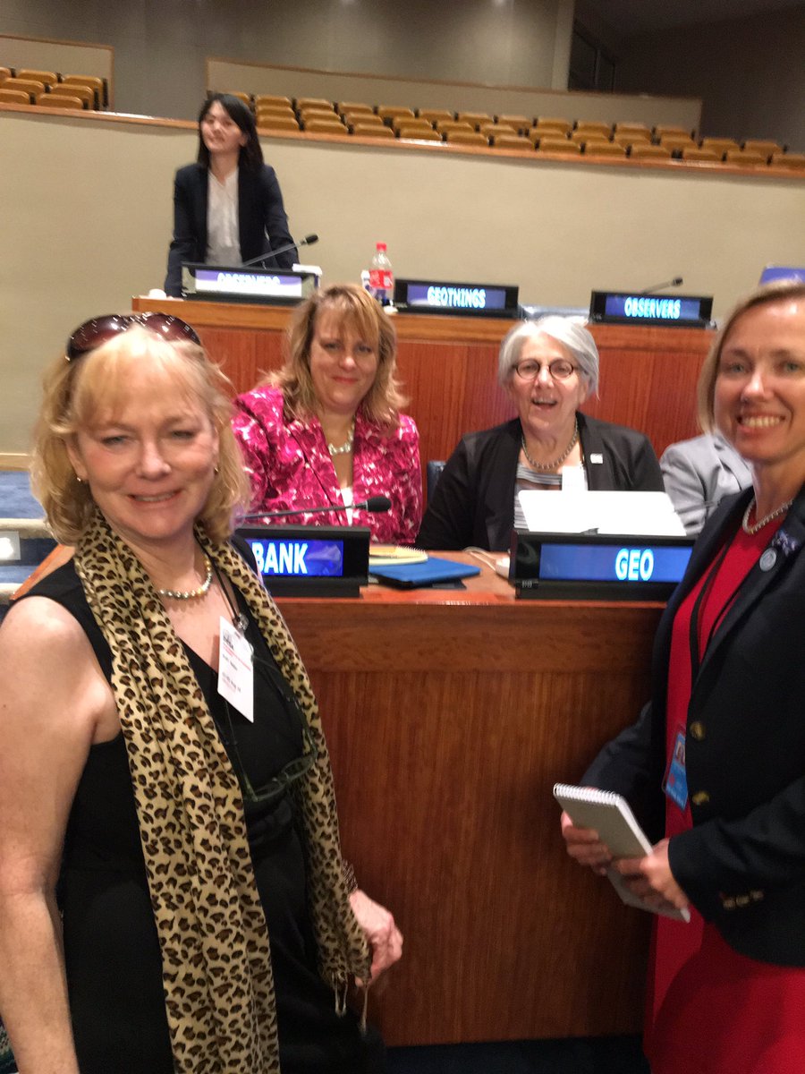 IGSorg's tweet photo. Seen @UNGGIM: IGS CB director Ruth Neilan with reps from @GEOSEC2025 @BarbaraRyanGEO @WorldBank @kartverket @UNGGRF https://t.co/RUrEcYJMfZ