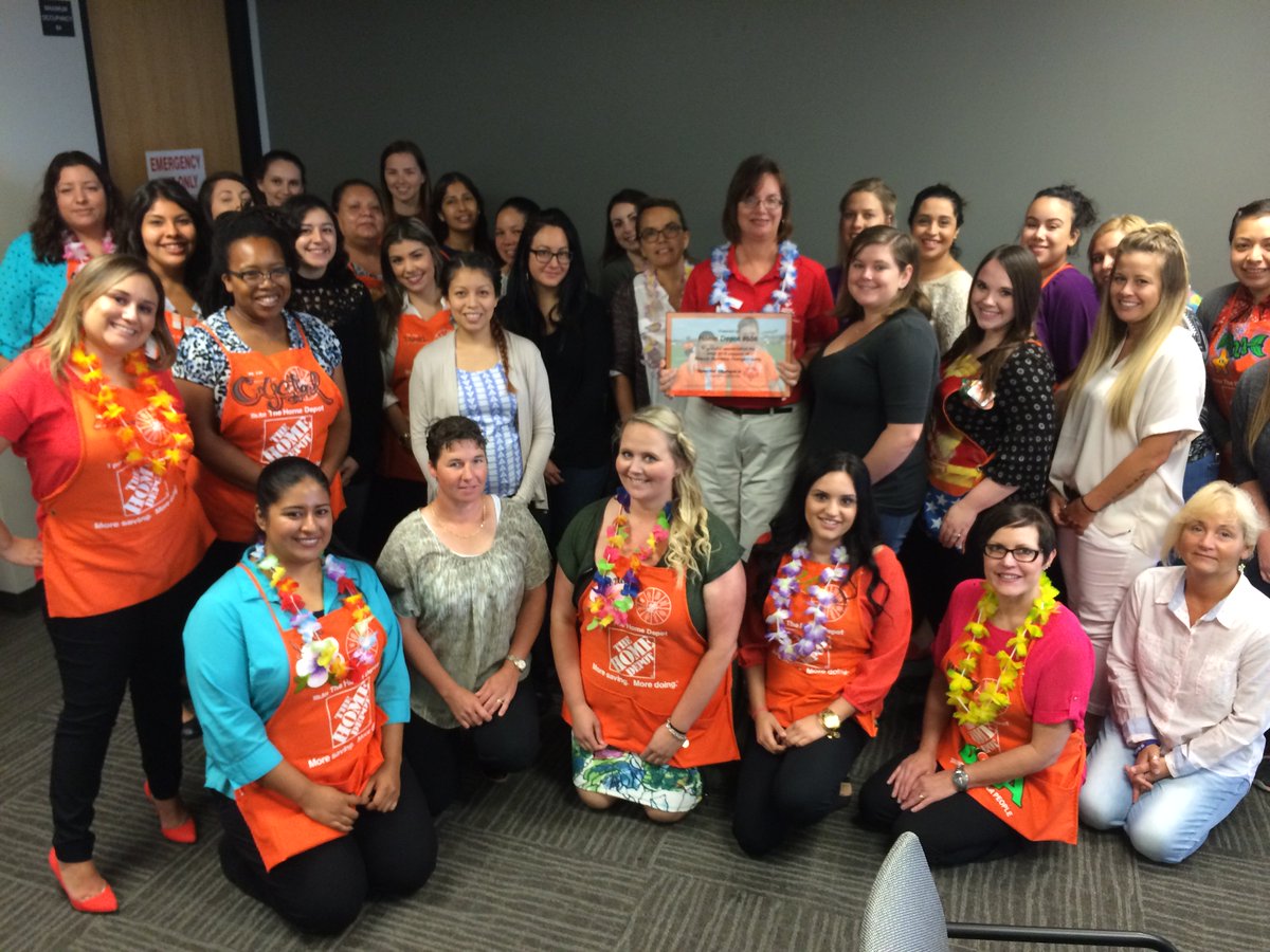 sosc_occ's tweet image. Amazing morning with the Home Depot District 25 Women in Leadership. #amazing #partnership @PacSouth @HD_dana606