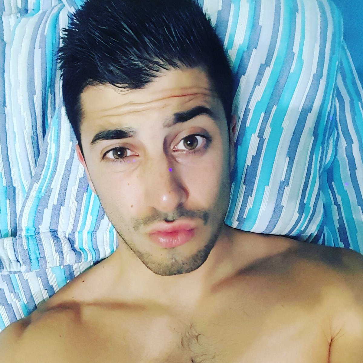 alvarofm5's tweet photo. Aún existe twitter? https://t.co/DfpjXfUyMb