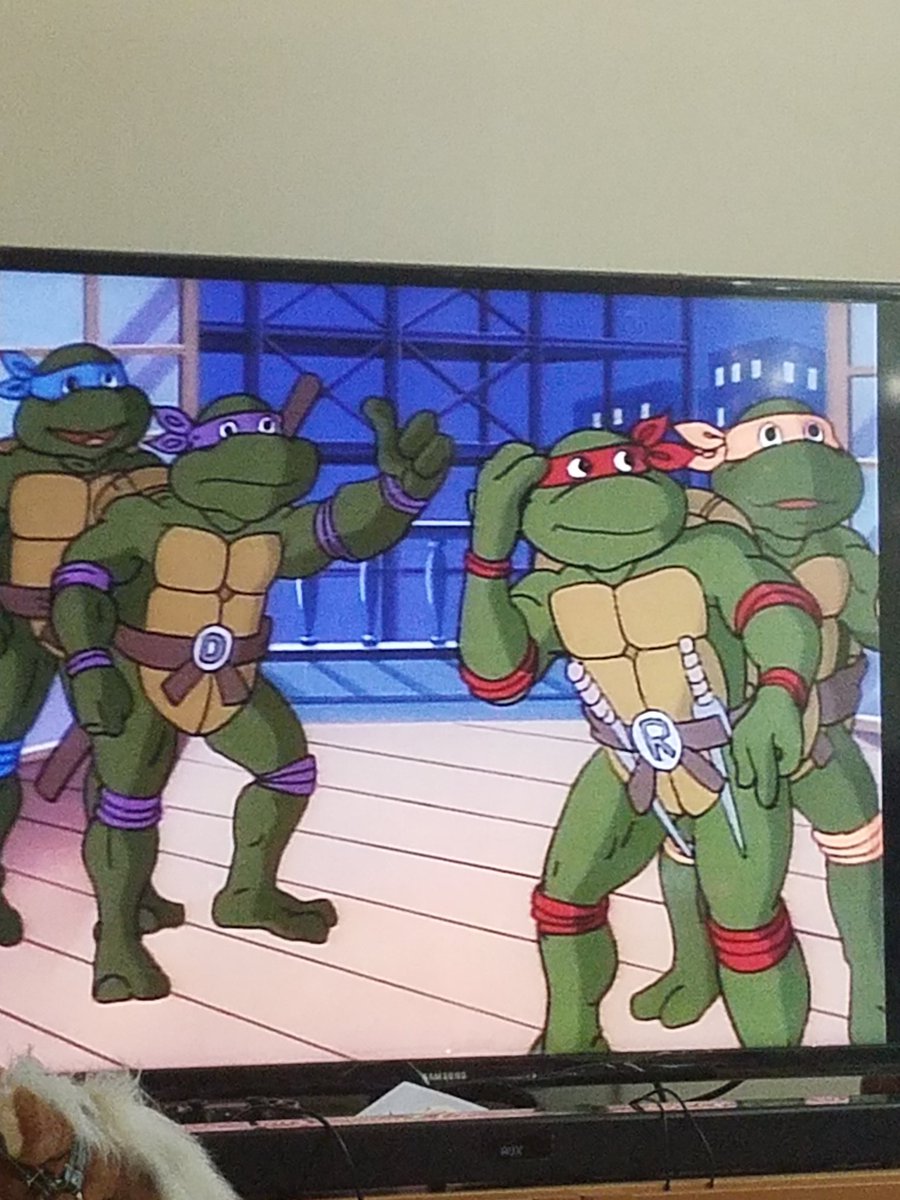 LermanC's tweet image. Nothing beats the #original #TMNT #cartoon #dayoff @meganfox