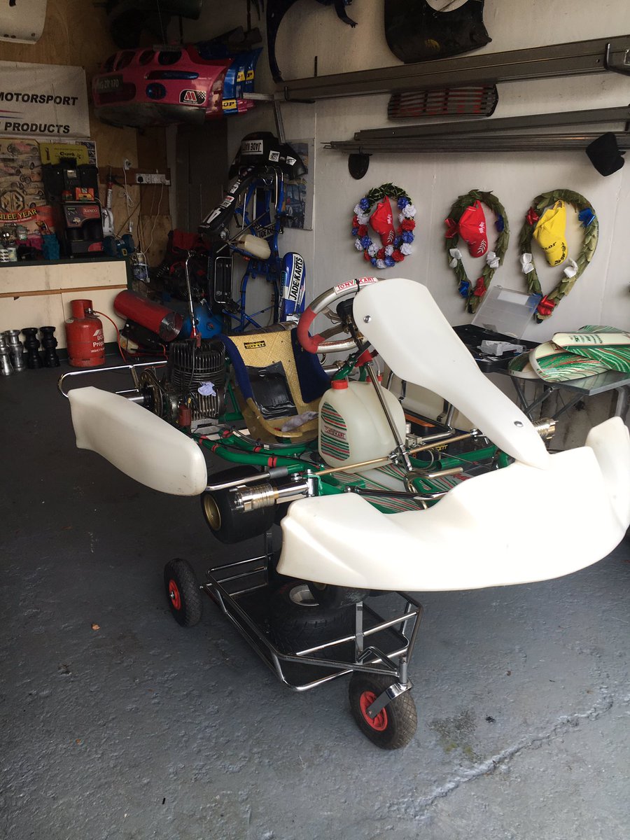 Doing some prep to <a href="/RushforthLewis/">Lewis_karting</a>'s <a href="/vanquishms/">Vanquish Motorsport</a> #TonyKart for testing ahead of next weeks televised #TKMFestival