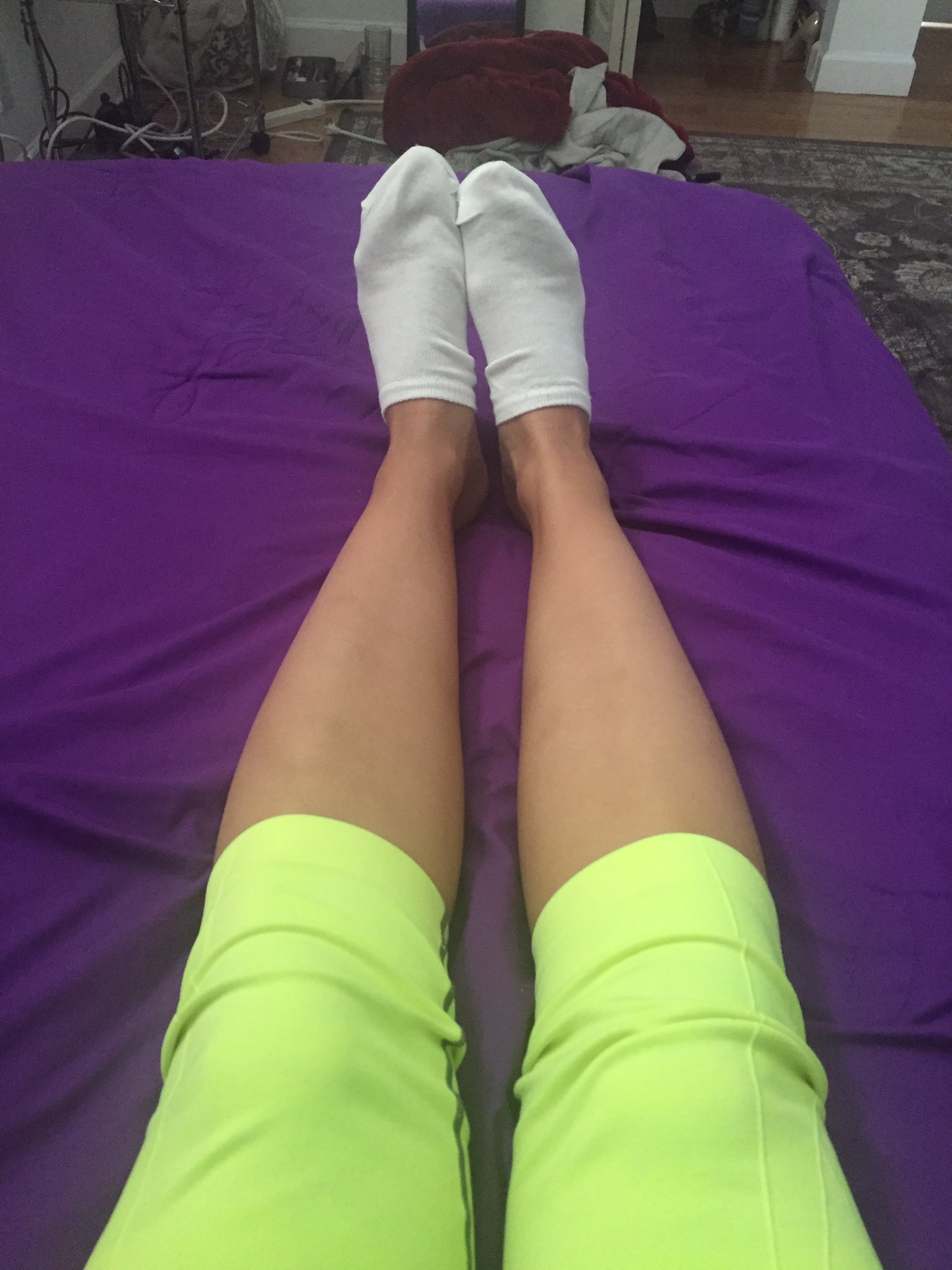 Lexi Luna™️ on X: When you dont realize the socks you bought were kids  size 🙈🙈🙈 t.coLECiBd0Nxi  X