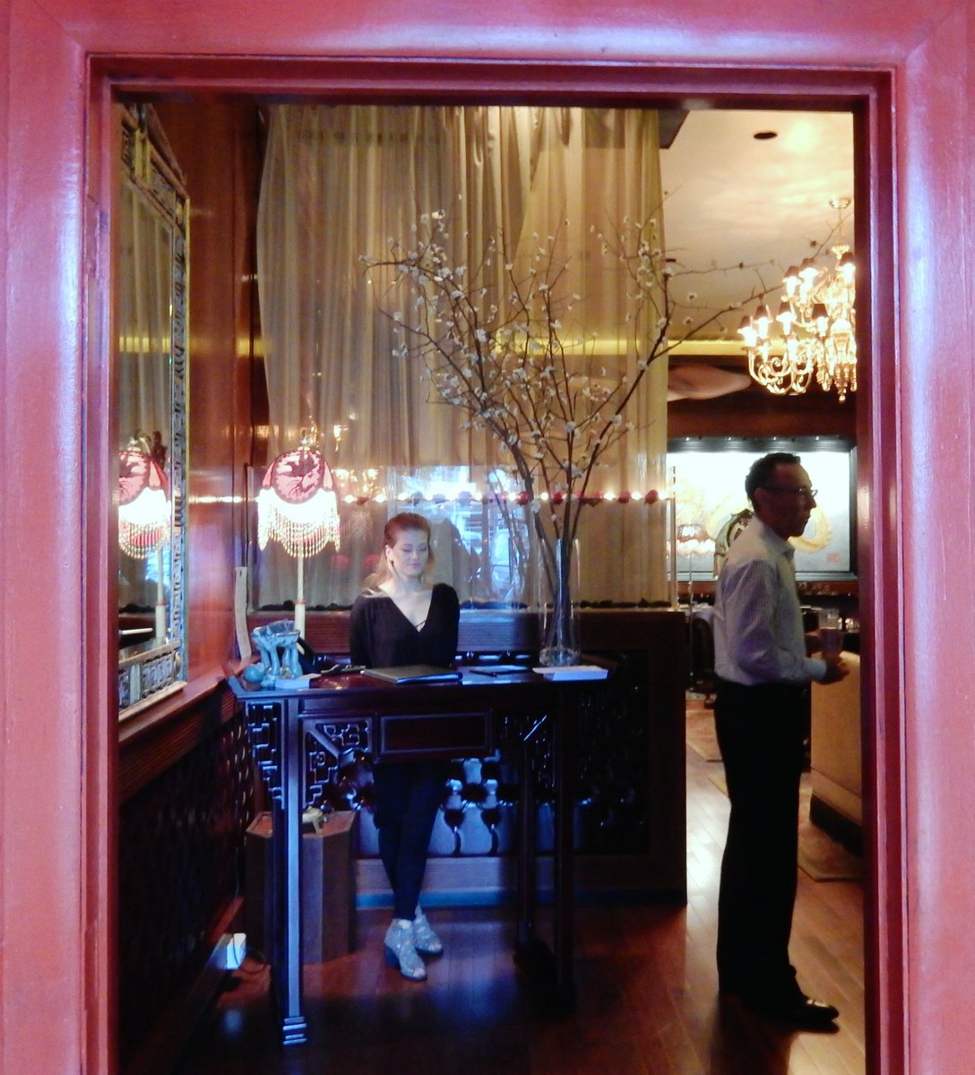 The <a href="/GetawayMavens/">Getaway Mavens</a> are now huge fans of <a href="/WujiRestaurants/">WujiRestaurants</a> in Greenwich. Bringing sexy back to Chinese food.