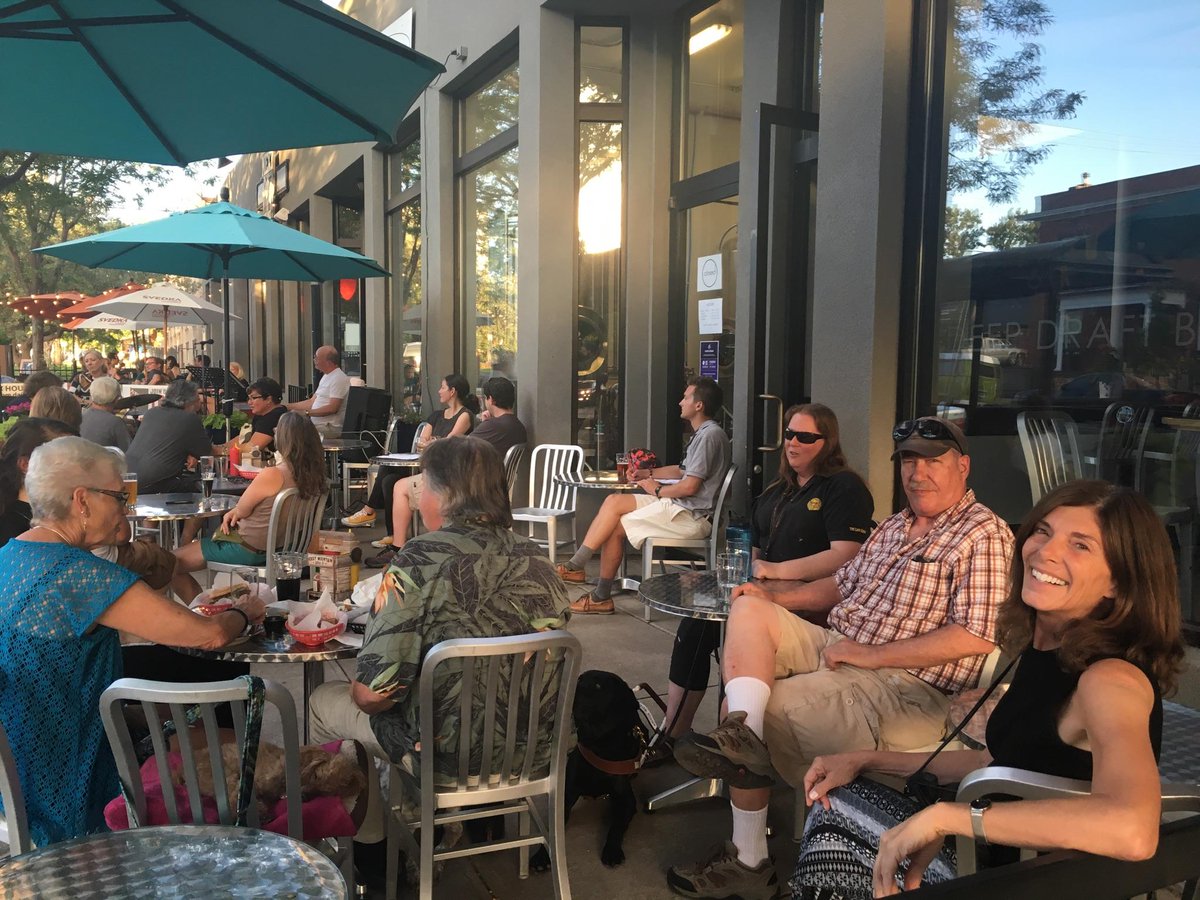 DeepDraftBrew's tweet image. Tap your toes and our drafts - Grove Bros will be improvising on the patio 2night!