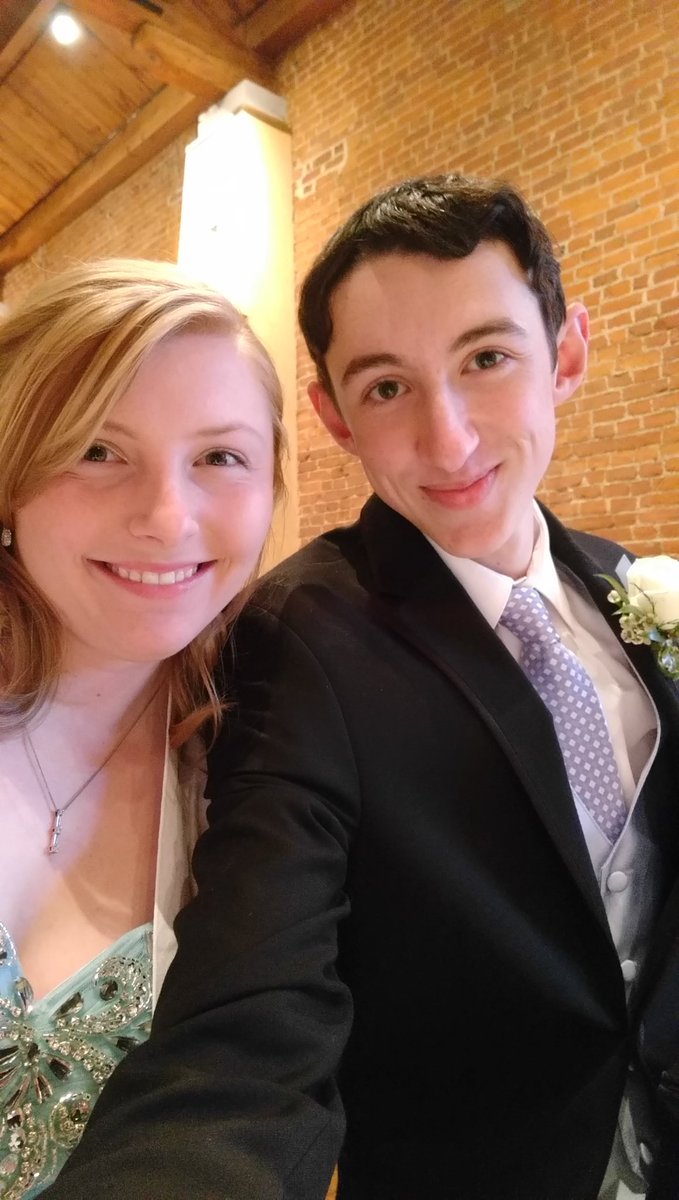 csr1010x's tweet photo. Happy Birthday @CourtneyFrock you are an amazing girl, my best friend, and I'm so lucky to have you in my life! https://t.co/bdemKM0e5B