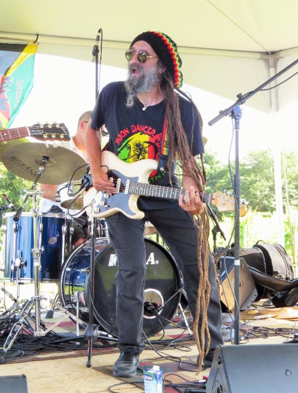 mdancerwinery's tweet image. Hope you can make it to the Moon Dancer Reggae Fest Sat&amp;amp;Sun with a tribute to George Wesley conta.cc/29ZVVVm