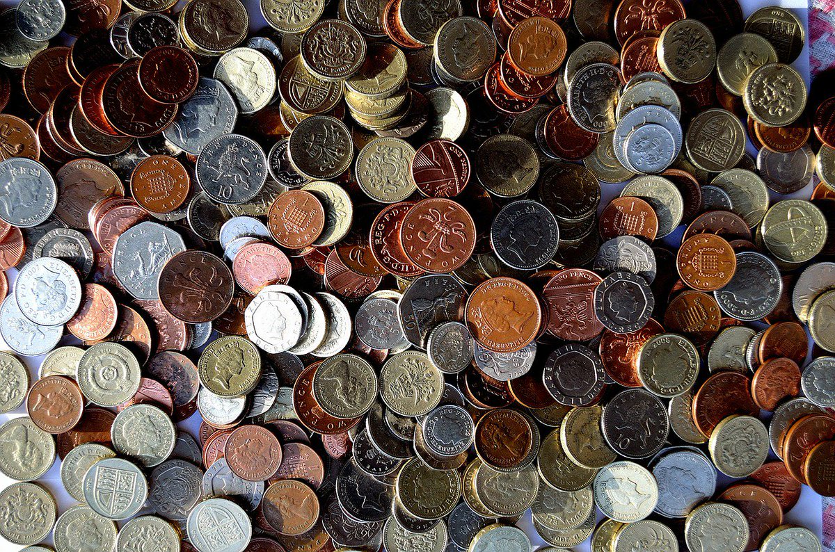 TeamOneUK's tweet photo. How do bloggers make money? #bloggingtips #makemoney #workfromhome https://t.co/6PcYomrZ8C https://t.co/7uOgDi1yvE
