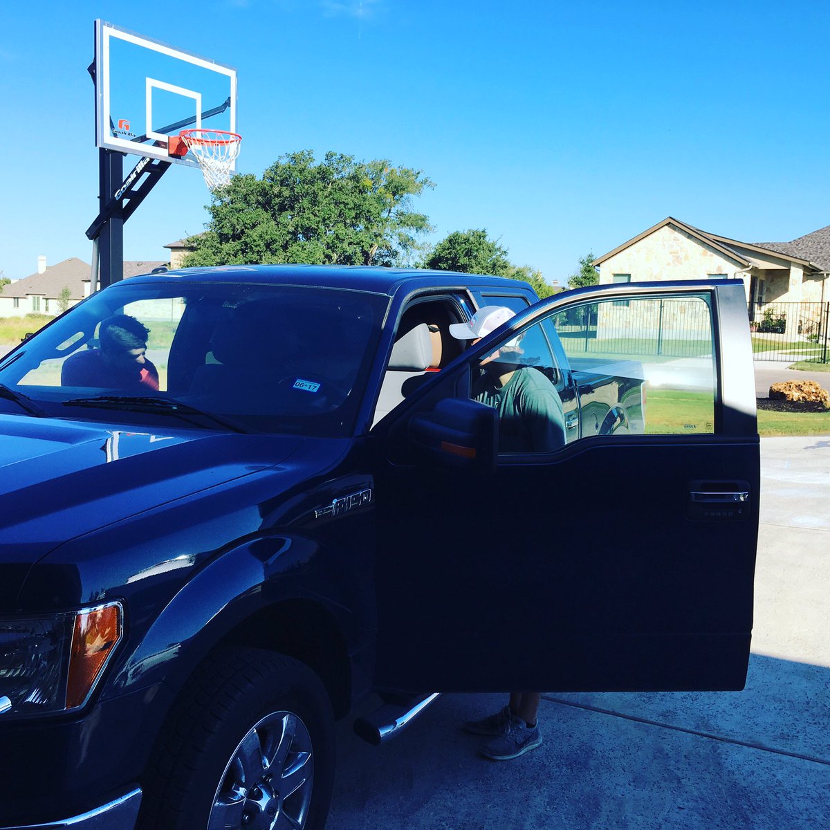 Jamie_Astrong's tweet photo. Kyle had his LAST night in the house.  Off to TTU camps, CO, then dorm. It's weird, surreal, sad and Very exciting! https://t.co/xGYIYhMBOM