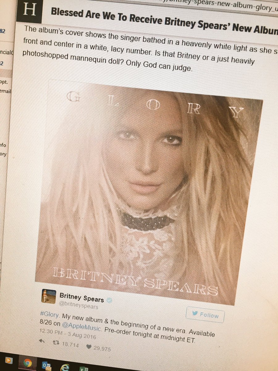 softpretzeley's tweet photo. #HuffingtonPost #BritneySpears #Glorious #Glory #atworkchillin https://t.co/FO6U5B2ej5