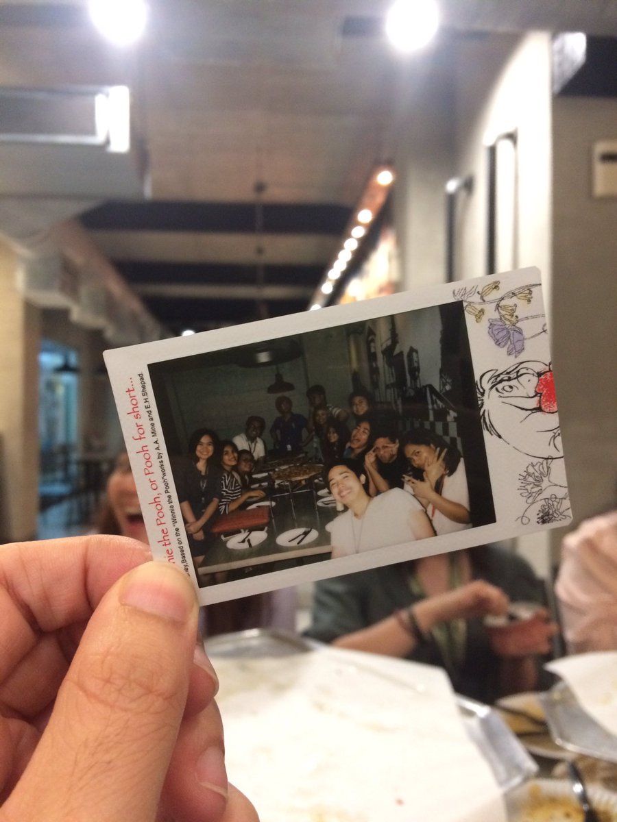 DonPabloo's tweet photo. Salamat sa papizza @TyronePiad!! #Propaganda2016 https://t.co/5ecNNXHKd0