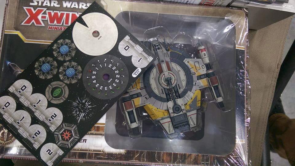 Escuadronpina's tweet image. Se muestran imágenes de las naves de la #wave9 y donde se observan los diales #XWing #GenCon2016 #starwars