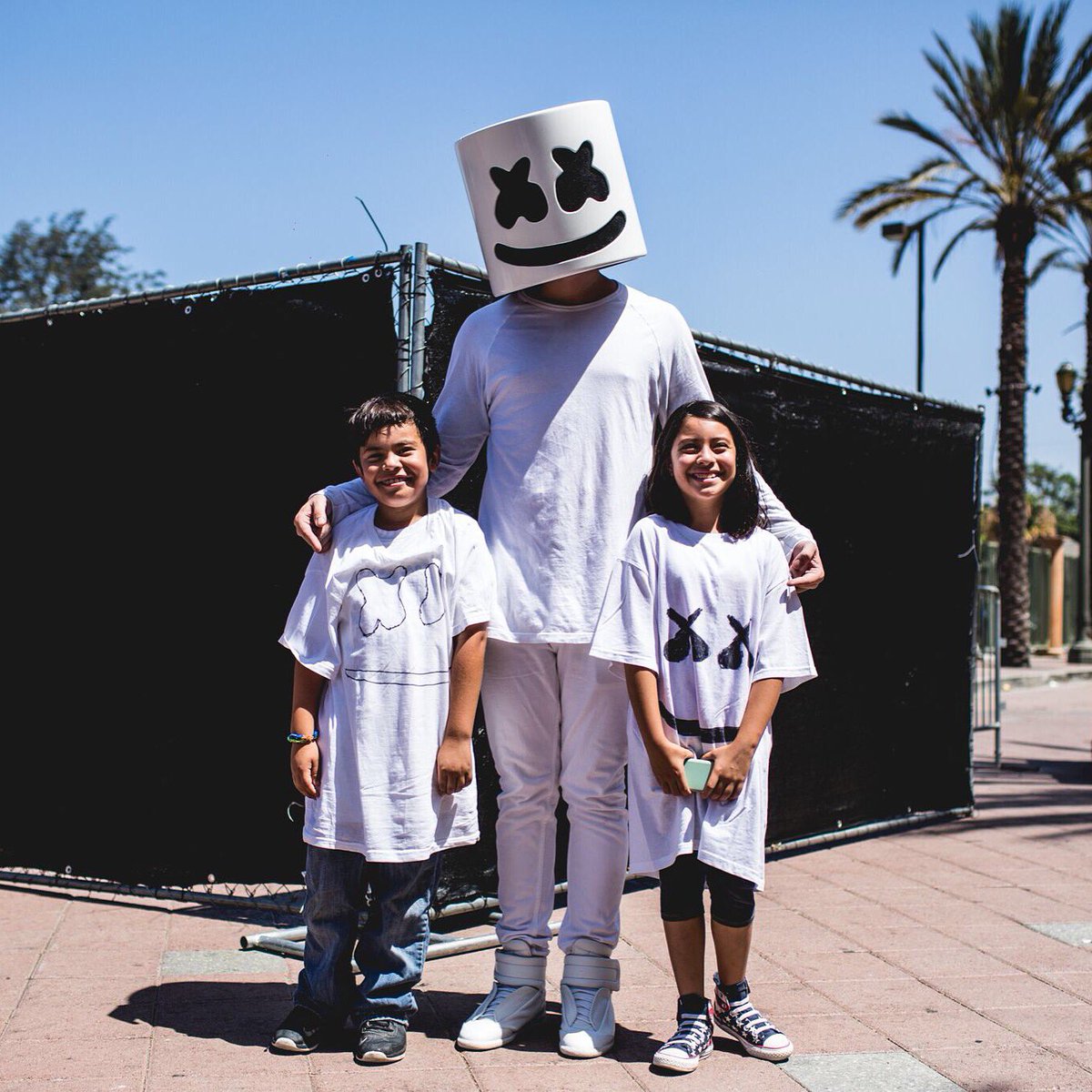 marshmello tweet picture