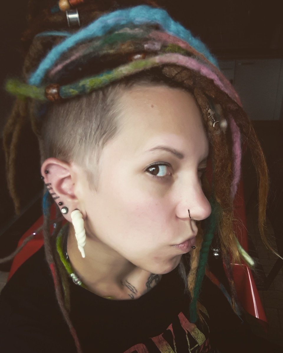 TracyLynnLyons's tweet photo. #vacation #hobbys #filzdreads #fun #dreadgirl https://t.co/mkcAdlRg9f