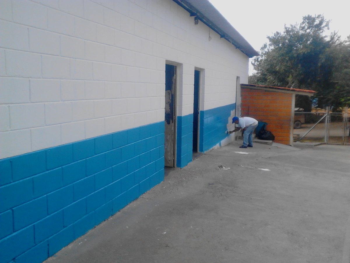 ServiEduMiranda's tweet photo. Así van los avances en las reparaciones de la Conc. Est. Taica Paracotos @EducaMiranda @gobiernomiranda @MttoMiranda https://t.co/TR7t2lteMY