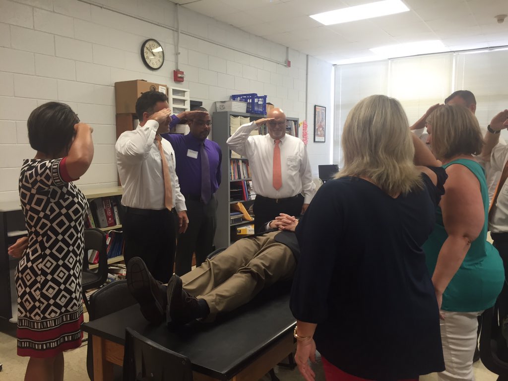 jenniferlagarde's tweet photo. What's going on in Room 1 of the NHCS Admin Retreat?? #leaderlearners #NHCSchat https://t.co/iaq2XNTZoS
