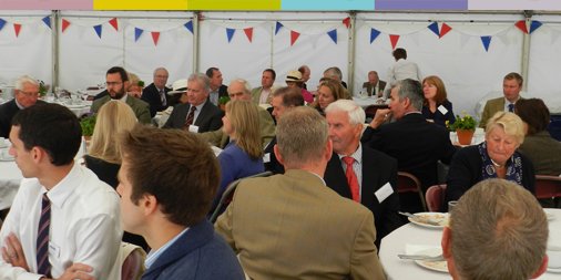 porter_dodson's tweet photo. Book now for breakfast @TheMelplashShow Guest speakers @CapreolusFF @AliceWatson87 
 https://t.co/39J1SvvwwD https://t.co/UhFAlBU1Y6