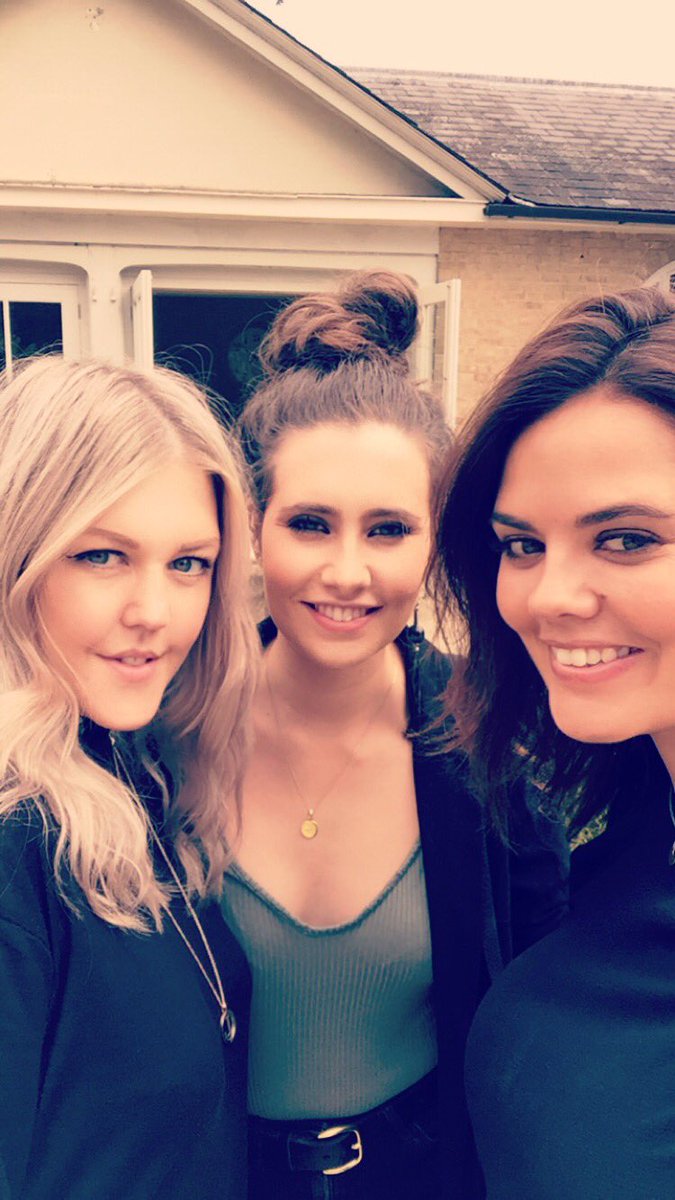 Lovely day working with these beauties! <a href="/enyapen31/">Enya Sullivan</a> <a href="/laura_puddy/">Laura Puddy</a> @itskaydawg #work #shoot @Wildreserve