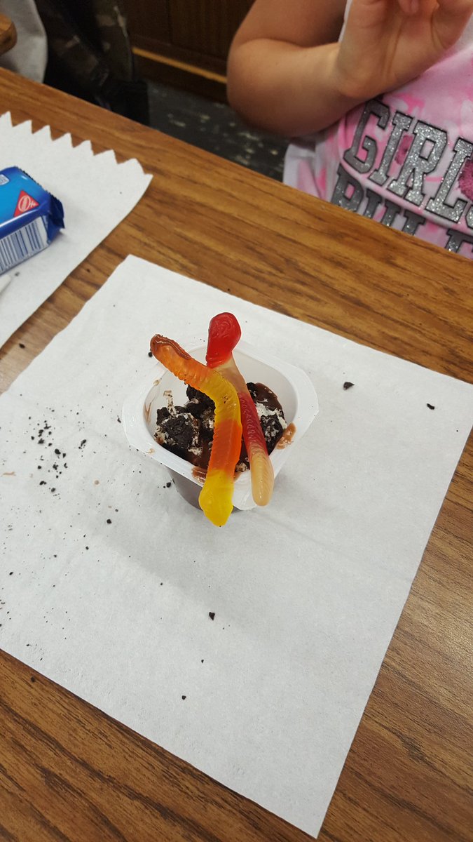 JeanBellair's tweet photo. #buggysnacks @ISD109 #isd109 #summerschoolcelebrates https://t.co/WswRelhS9i