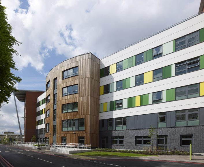 DeltaGlobal1's tweet photo. One of our past cladding and render jobs at Pinderfields Hospital for MPG Contracts #TBT #ThrowbackThursday https://t.co/M0d2xeIp1l