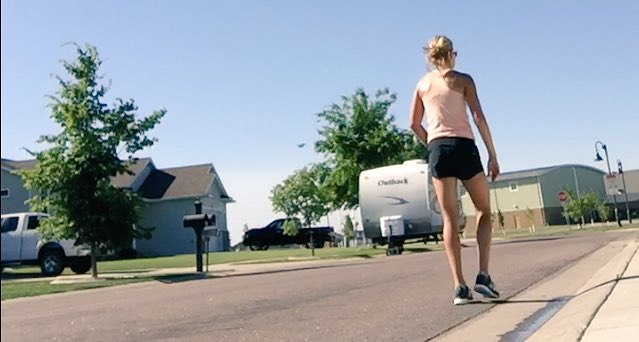 heidijogreen's tweet photo. Toolbelt Rogas🙌 Black-on-black. Extra pockets &amp; great fabric. @oiselle_team #flystyle #cooldownWALK 🤗 https://t.co/qyDAD2bj1x