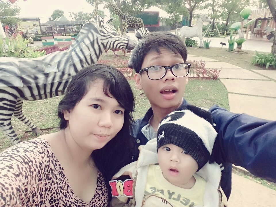 LokitAntoy's tweet photo. Ajakin sakti liburan ke #Transera water park https://t.co/n5x6IXjjVR