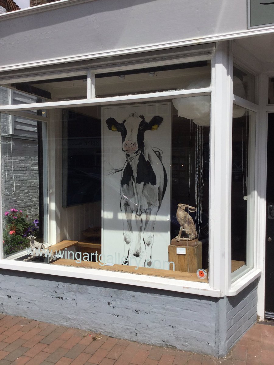 EijkVeronica's tweet photo. My #cowpainting Kate 164 . In the window @WingGallery summer exhibition - Wadhurst. https://t.co/p809aj5CK3