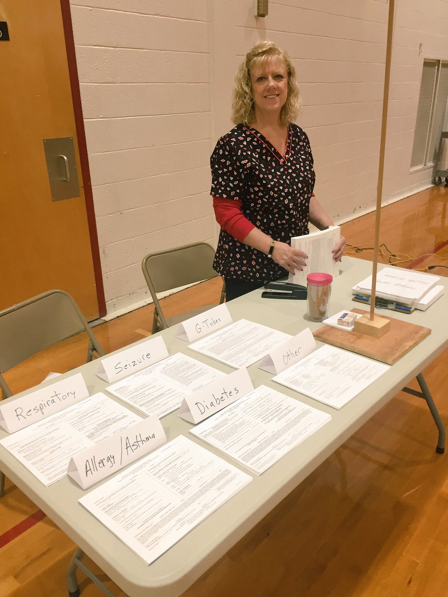 JCPSHighEA_AofL's tweet image. #Seneca now has a school nurse! Welcome, Ms. Bobbie. #systemofsupport #mission @MarcoMunozJCPS @region6jcps