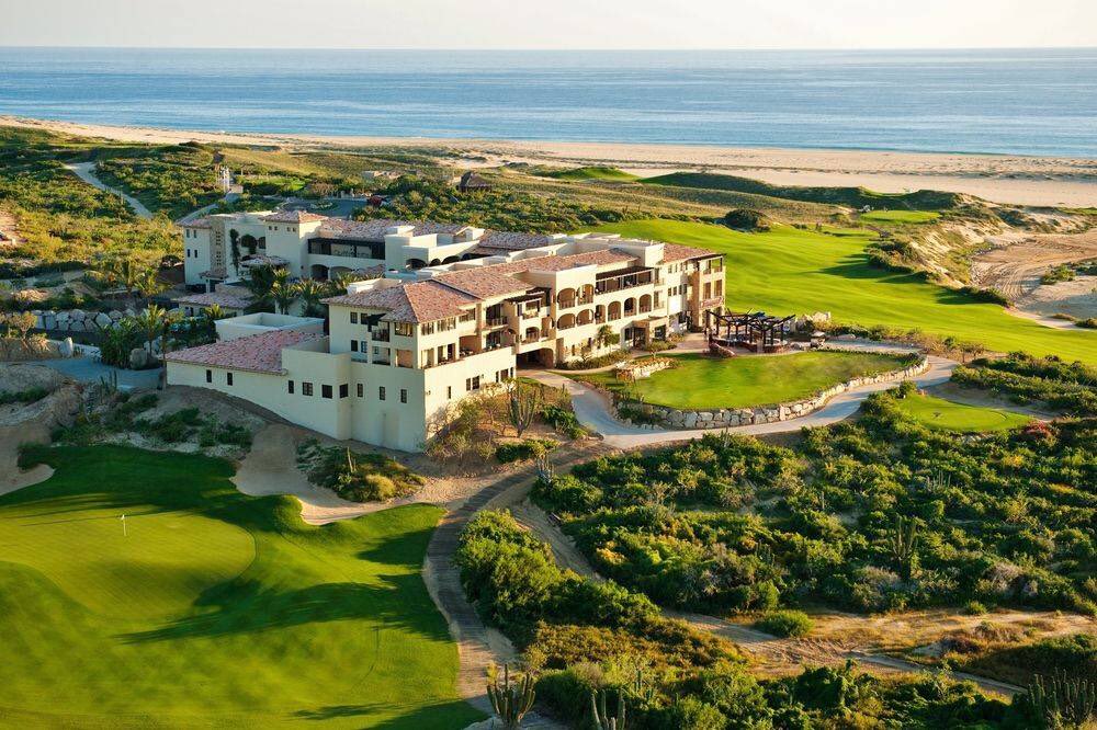 Join your favorite NFL players at the Diamante Cabo Golf Resort during #BajaAthleticConference. More info coming!