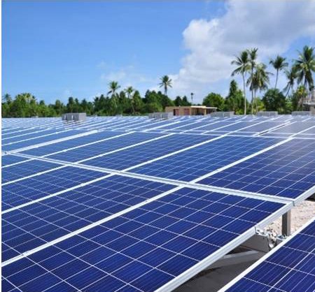 VergnetEnergy's tweet photo. Tarawa #Solar #Hybrid Farm - empowering 110,000 people in Kiribati #BestPowerProjects https://t.co/1yEg6iFUcF https://t.co/qVy7iAZF7p