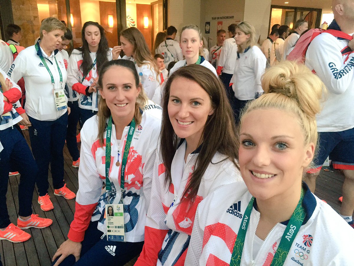 Aquatics_GB's tweet photo. Swimmers looking smart in their @TeamGB #Rio2016 kit!
Just hours to go until it all kicks off! https://t.co/NZN1v7jEJu