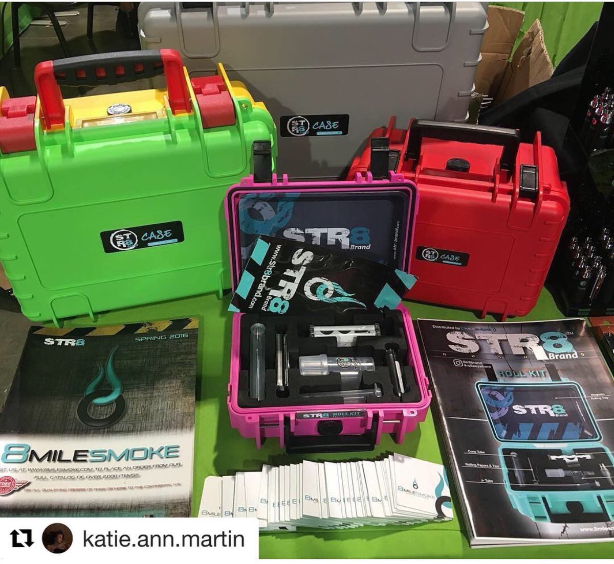 STR8Brand's tweet photo. #Cases for dayzzzz though 🔥 Andddd get #FREE shipping on all orders over $50 🚨 #str8brand #rollkit https://t.co/JoLg0jZzor