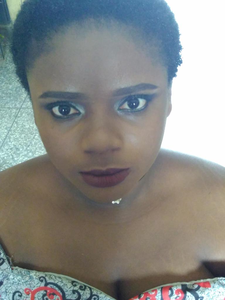 ivie_b_'s tweet photo. Yeah! I did it again. #makeupbyB πππ https://t.co/Wy0OIgzmuz