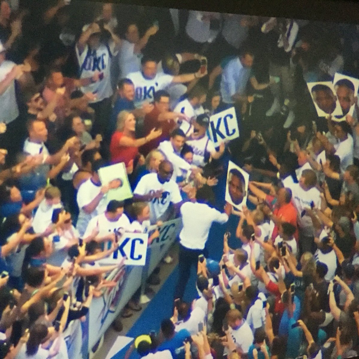 kellyogle's tweet photo. Russell Westbrook walks into arena high fiving Thunder fans about his contract extension with the team.  #Thunder https://t.co/NCIKK7Zw9k