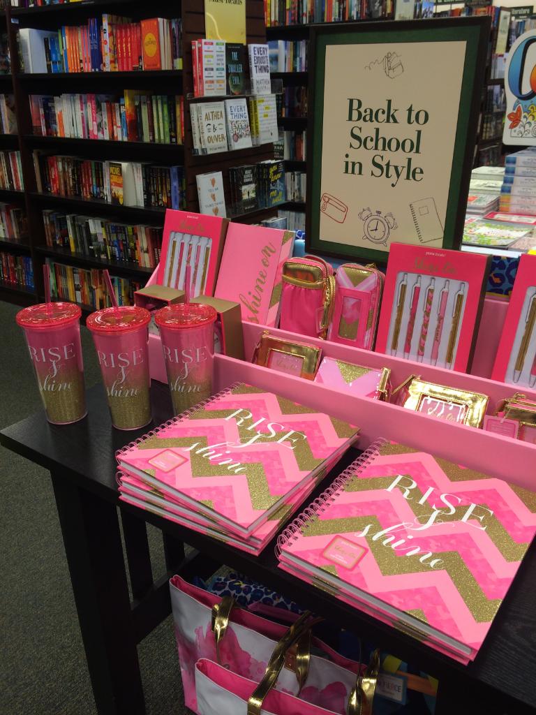 BNFairfield's tweet photo. #backtoschoolgear #rememberschool #riseandshine https://t.co/G4vGmg5Xrk