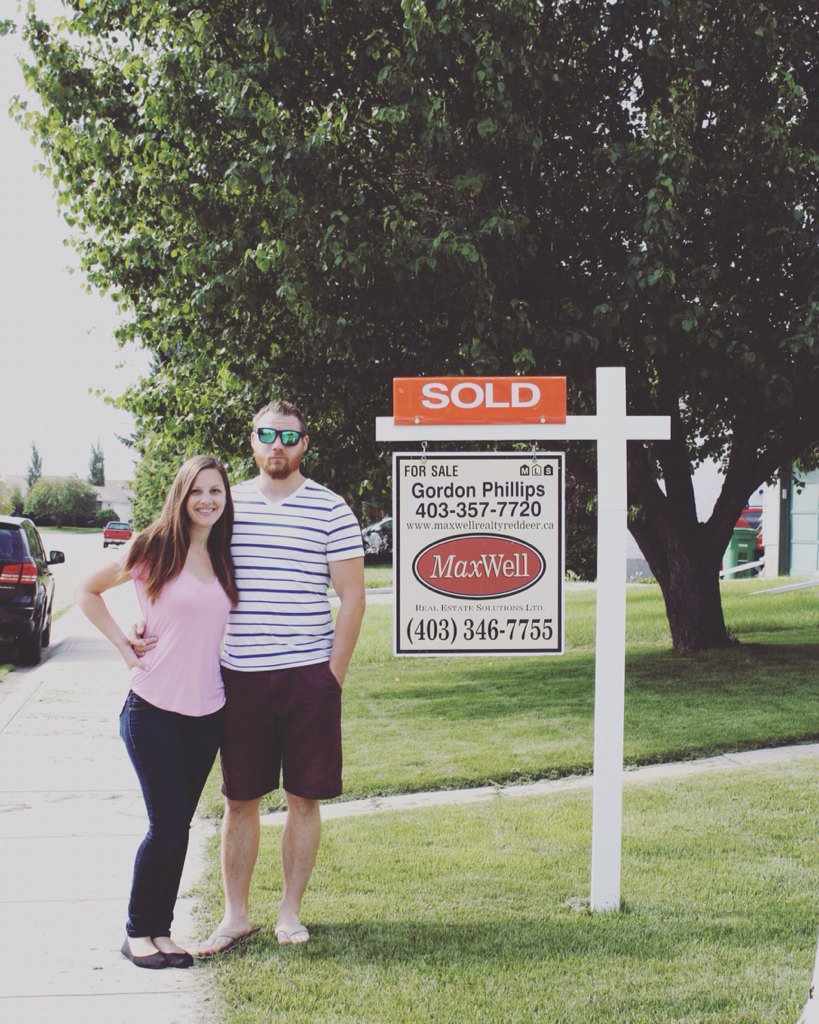 traceylmclean's tweet photo. It's official! We bought our first home❤️ #reddeer #homeowners https://t.co/9XoTwxurhq