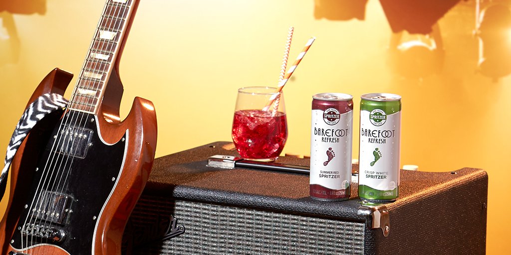 wefestmn's tweet photo. Get your spritz on at the @BarefootWine tent to try NEW Barefoot Refresh #spritzercans! #WEFest https://t.co/1TJCLn78gV