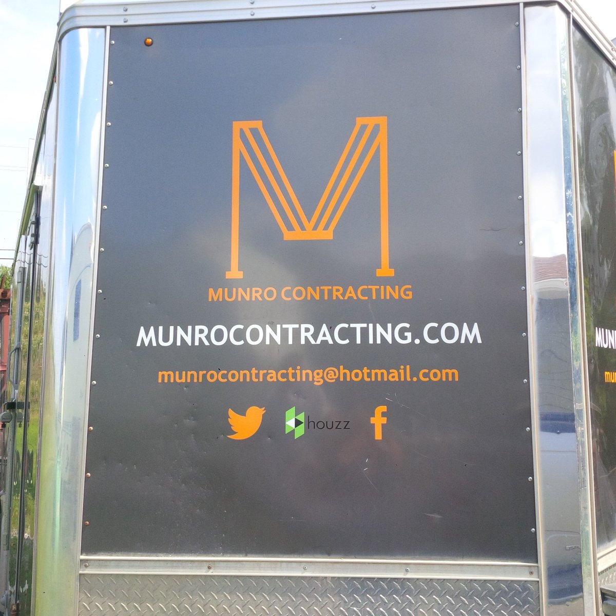 munrocontract's tweet image. Our cargo trailer has all new graphics! It looks great! Thanks Sign FX Inc for a quick and professional job!