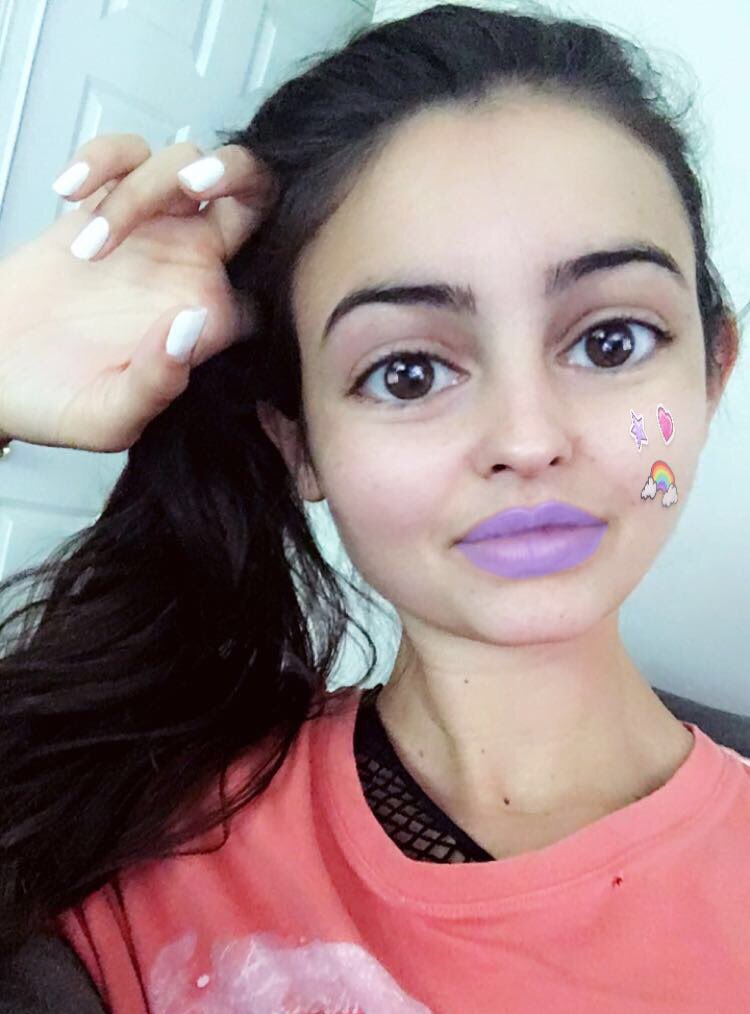 LisaCim's tweet photo. I want to look like this all the time 🌈🦄💜🎀👛✨ https://t.co/ewQX8WxIke