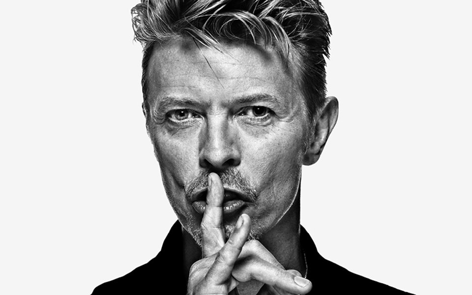 sothebysrealty's tweet photo. Artist. Icon. Collector. Experience the unique art collection of #DavidBowie with @Sothebys https://t.co/7ZTxicD2Ha https://t.co/mk0zupHU16