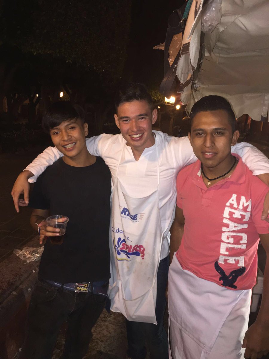 Dbarrio_freddy's tweet photo. Met some hardworking men looking a little overwhelmed. Don't forget, wealth is in the mind not the body. #aprontime https://t.co/qi1yG6hC7V