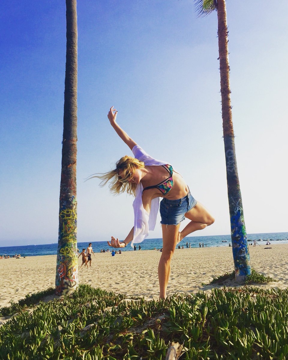 stldancetheatre's tweet photo. Another great shot from Emily Baker at Venice Beach! #adoptadancer https://t.co/sBjUFPh36O
